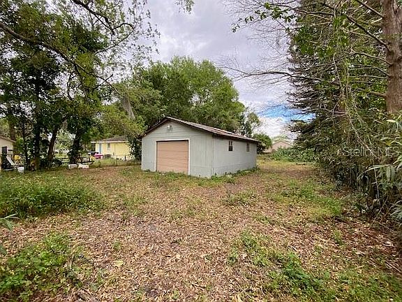 2nd image of 1564 Pandora Ave