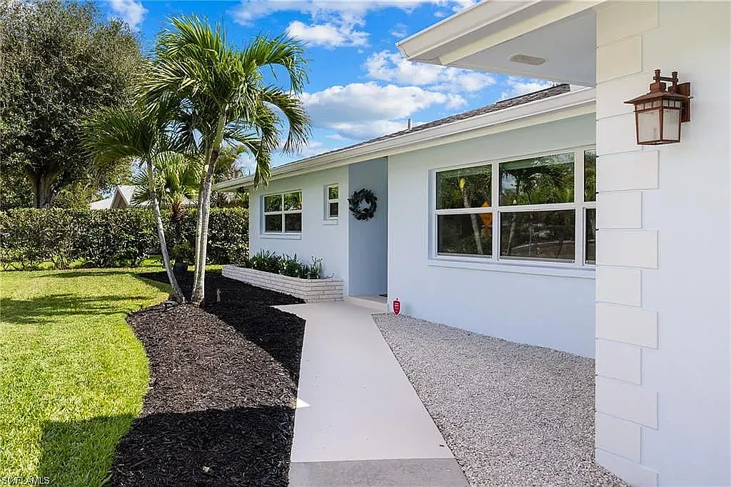 3 bed, 2.5 bath, 1994 sqft, $3,995 — Photo 3