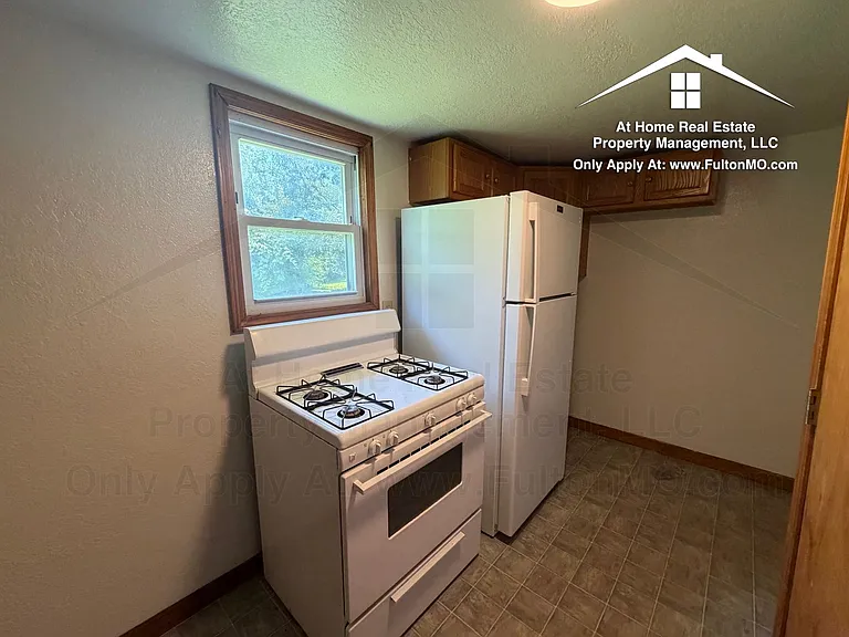 1512 Monroe St — Photo 16