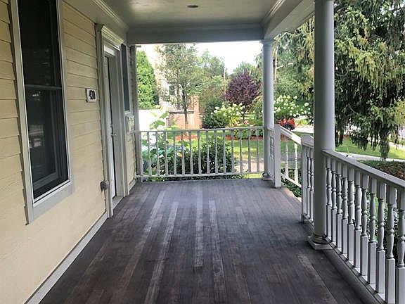 4th image of 430 Closter Dock Rd