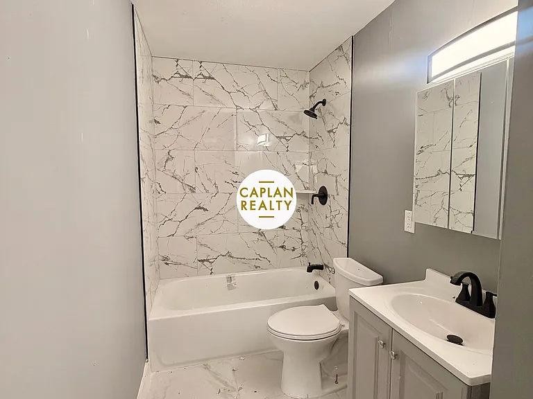 20 Yates St — Photo 4