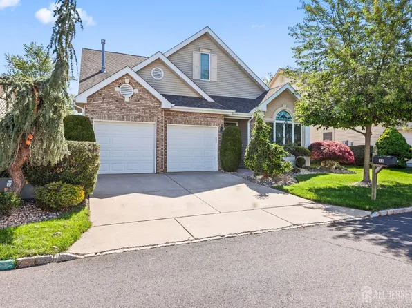 36 Wintons Way, Monroe Township, NJ 08831