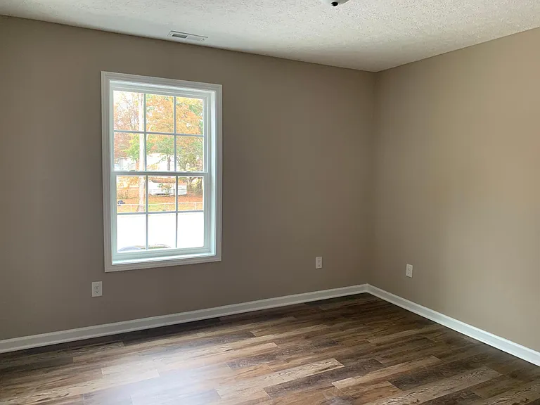 600 E Moore St #1 — Photo 9