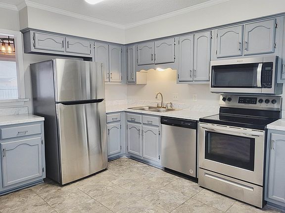2nd image of 7466 Germanshire Ln