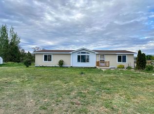 8110 Ahtanum Rd, Yakima, WA 98903