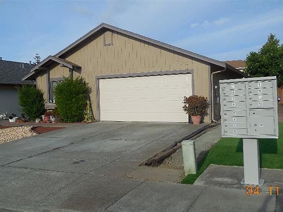 2nd image of 168 Copper Way