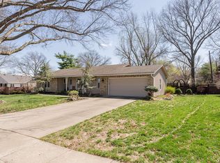 7311 W 99th St, Overland Park, KS 66212