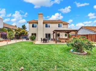 706 Fox Hollow Way, Vacaville, CA 95687