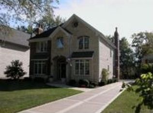 135 Ann St, Clarendon Hills, IL 60514