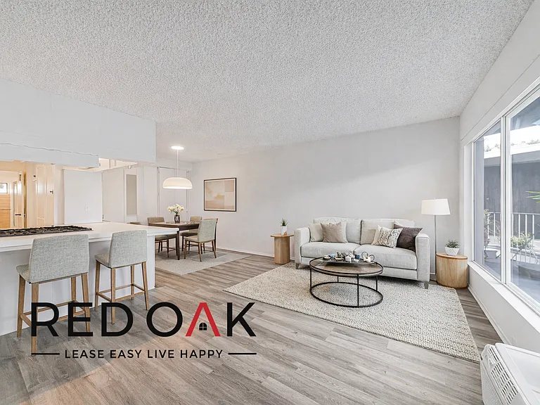 Moorpark 15000 — Photo 9