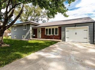 202 Academy St, Platte City, MO 64079