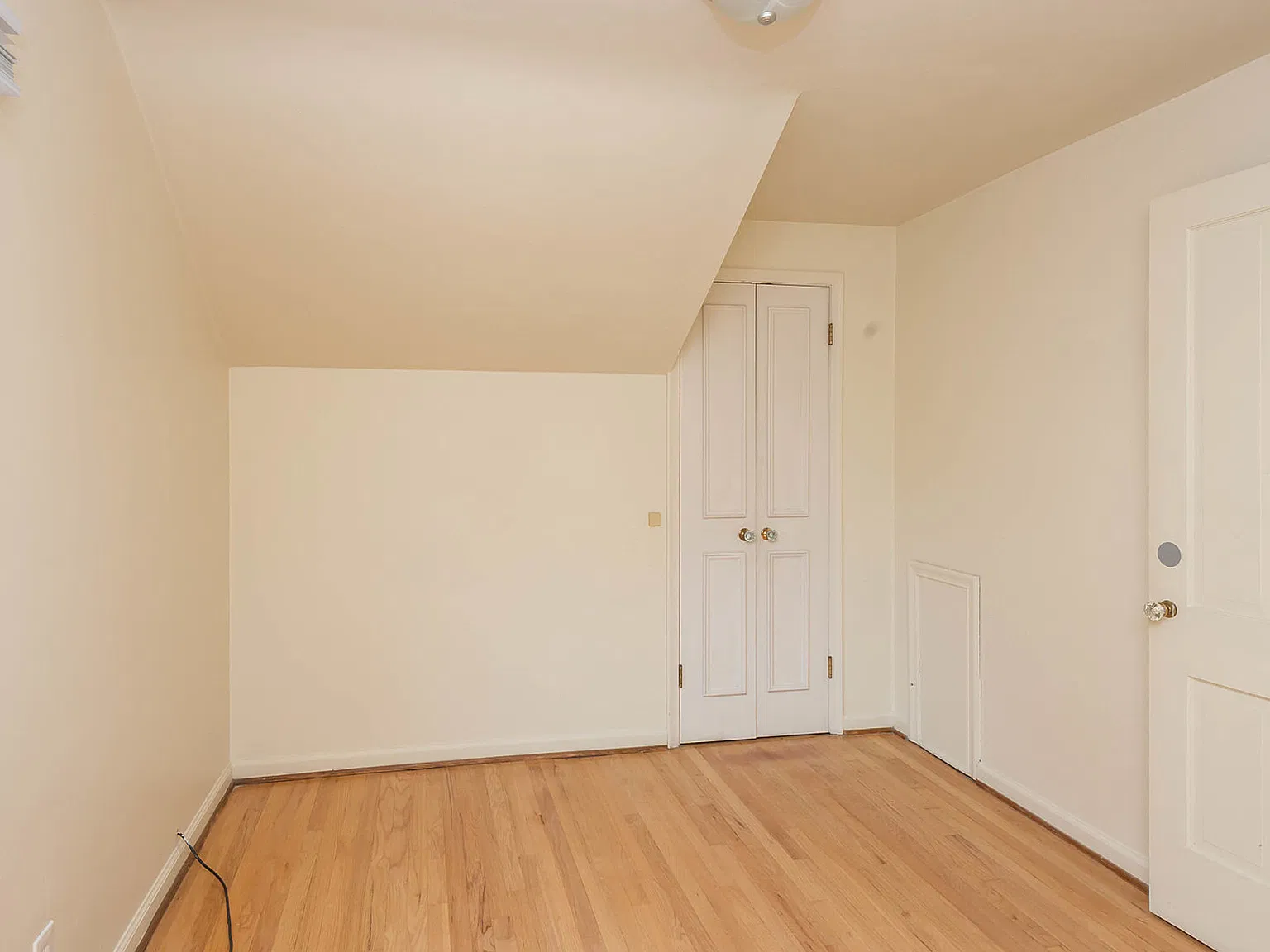 903 Sylvan - 1 — Photo 4