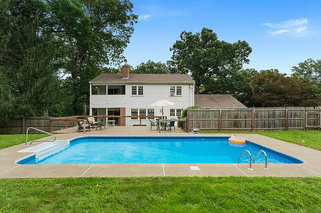 2 Cavasin Dr — Photo 3