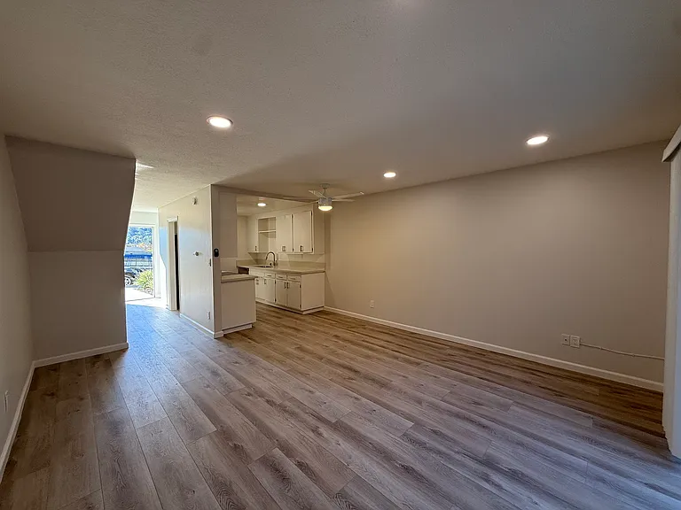 648 Felton Way — Photo 44