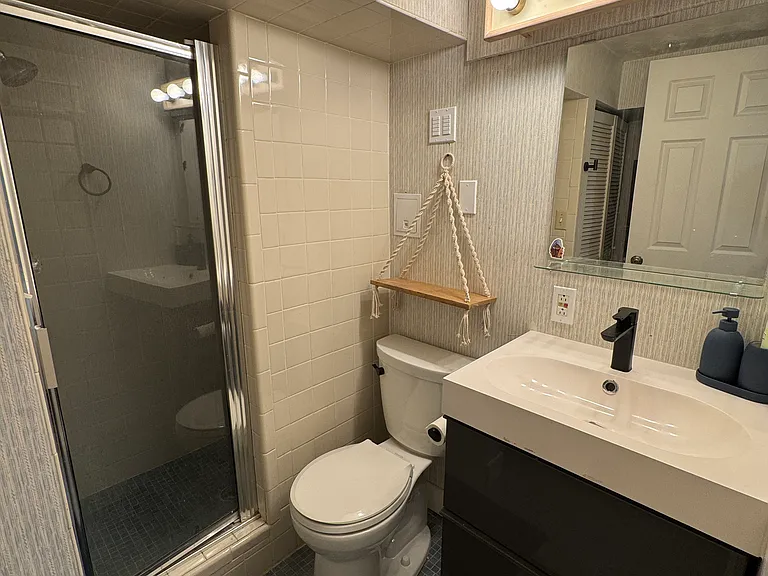 2206 S 1900 E — Photo 37