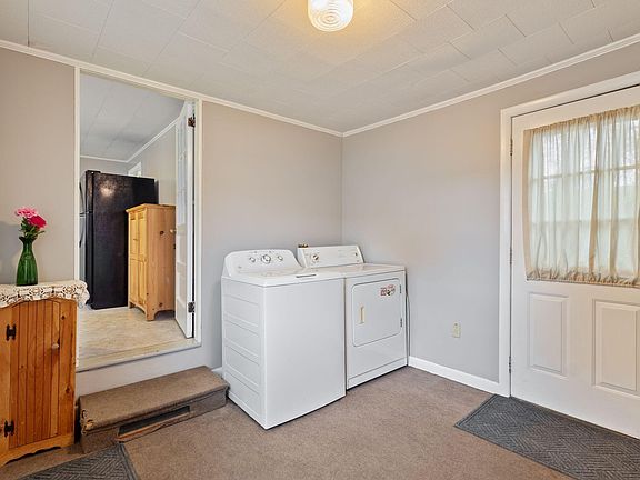 3rd image of 6 Wilson Avenue