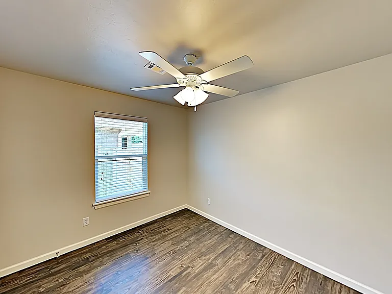 4920 Avion Ct — Photo 10
