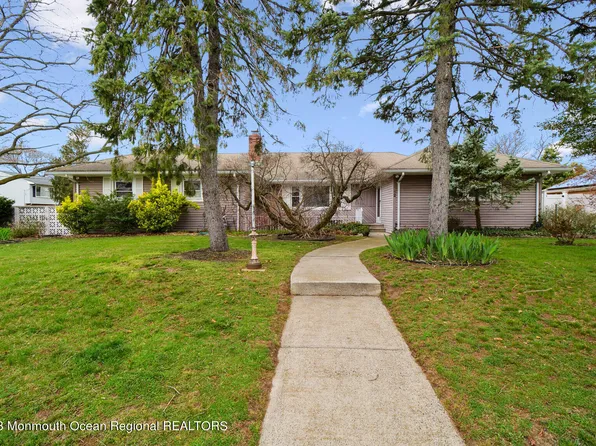 42 Highland Avenue, Hazlet, NJ 07730