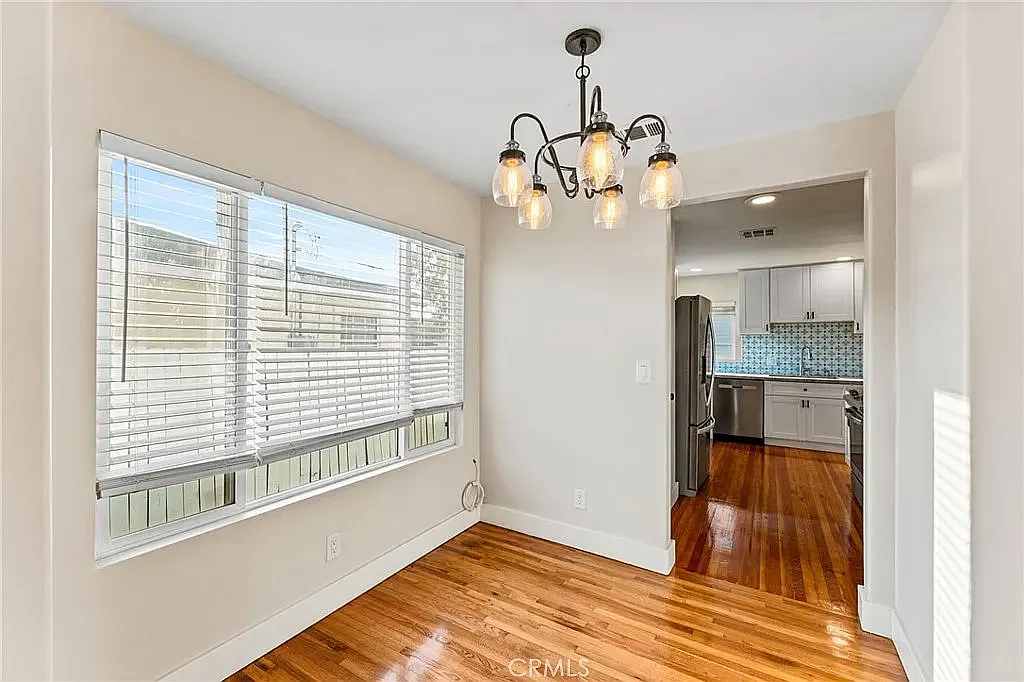 3 bed, 1260 sqft, $3,000 — Photo 2