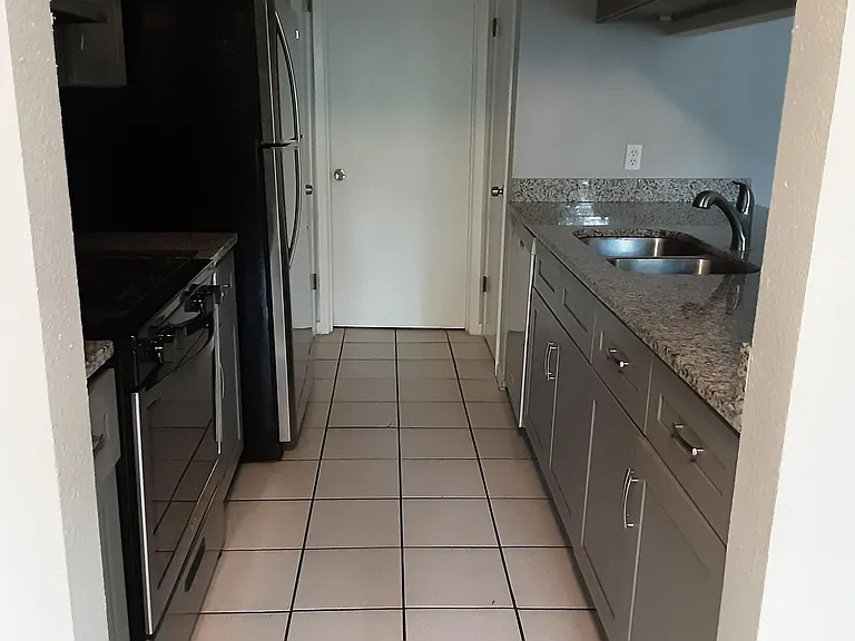 4913 Cana Cv #A — Photo 6