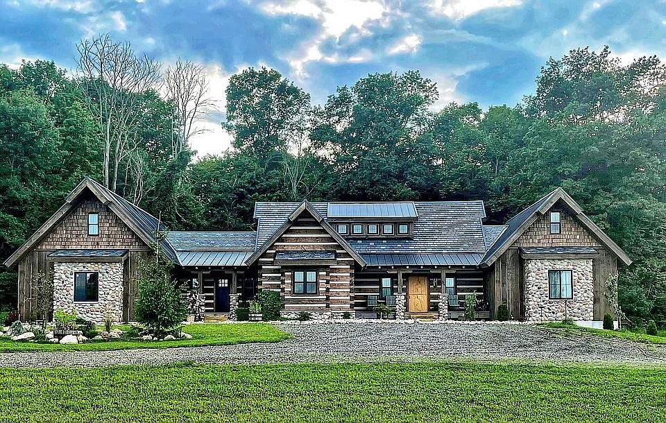 1st image of 14555 Barber Creek Ave