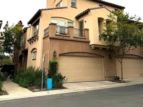 1355 Sky Ridge Ct, San Marcos, CA 92078