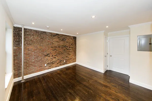 Rented by Voro New York | media 16