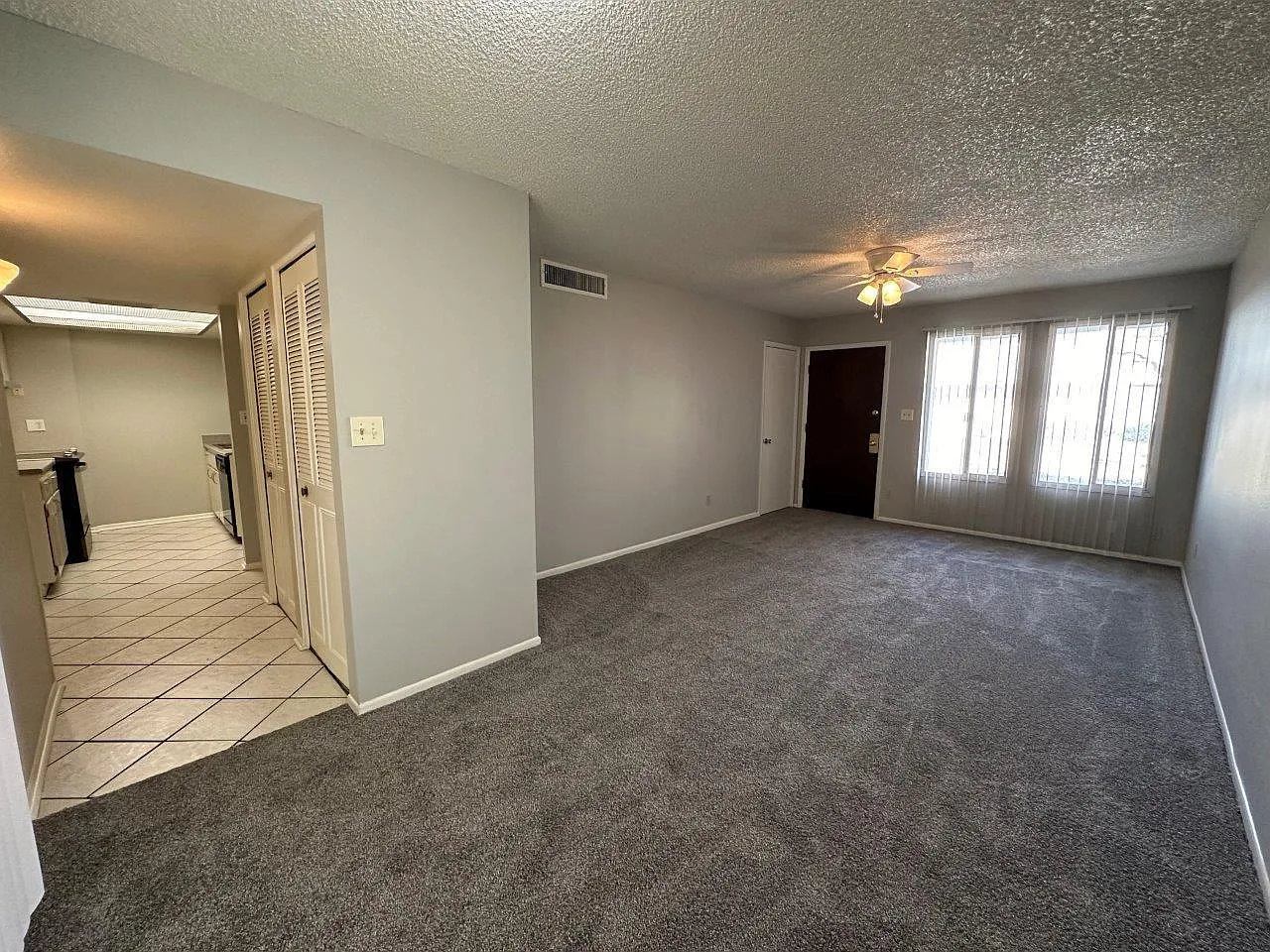 3 bed, 1187 sqft, $1,700 — Photo 4