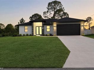 3222 48th St W, Lehigh Acres, FL 33971