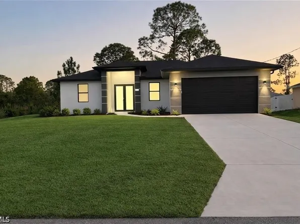 3222 48th St W, Lehigh Acres, FL 33971