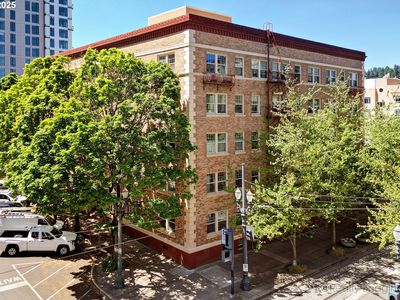 709 SW 16th Ave UNIT 105, Portland, OR, 97205