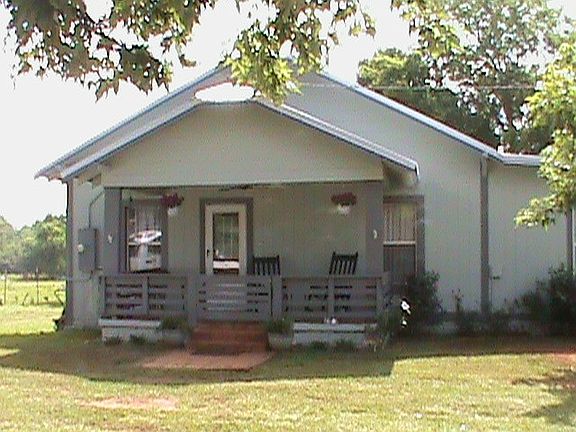 3rd image of 828 County Road 2436
