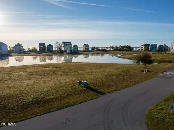 602 Cannonsgate Drive, Newport, NC 28570