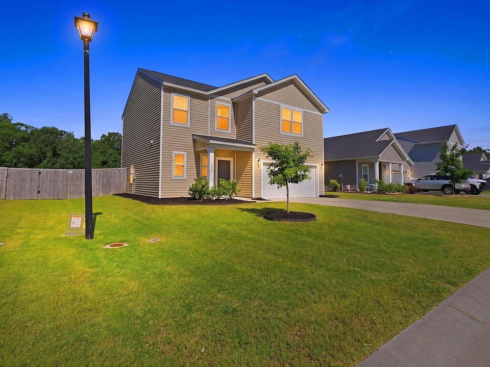 1st image of 220 Cypress Plantation Rd