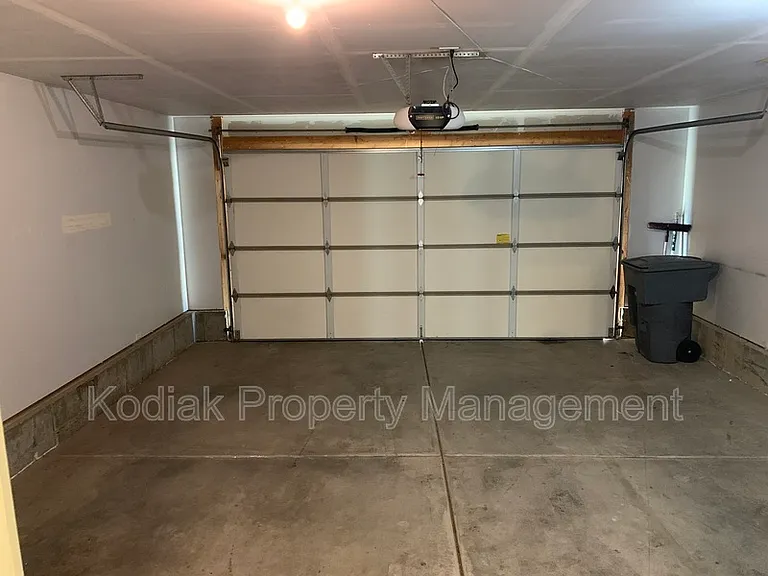 312 N Greenwich Dr — Photo 21