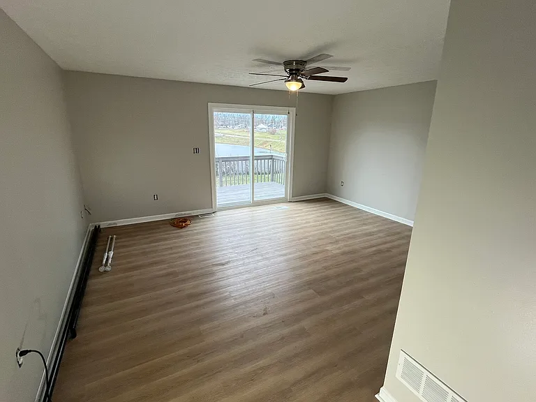 112 Lakeview Dr — Photo 10