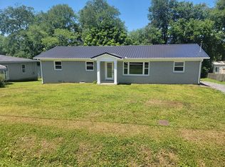 139 Circle Dr, Fayetteville, TN 37334