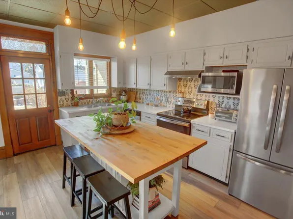 646 Lincoln Way E, Chambersburg, PA 17201