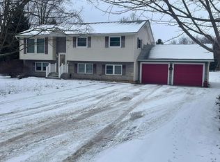 1085 Lamkin Street, Highgate, VT 05459