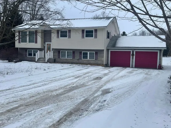 1085 Lamkin Street, Highgate, VT 05459