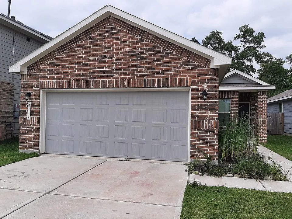 911 Cobalt Crest Ln