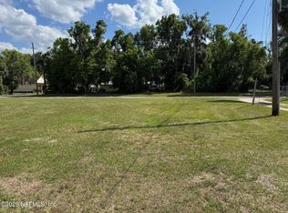906 Bronson St, Palatka, FL 32177