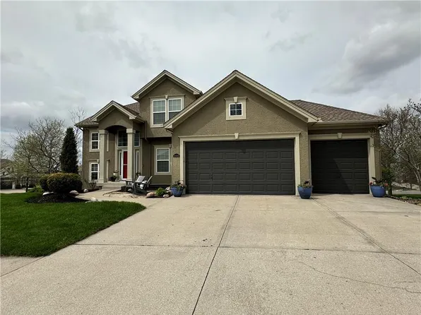 10504 N Euclid Ave, Kansas City, MO 64155