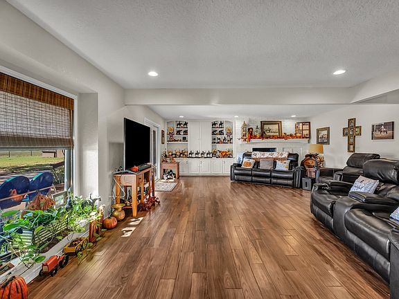 5th image of 1003 Lamkin Rd