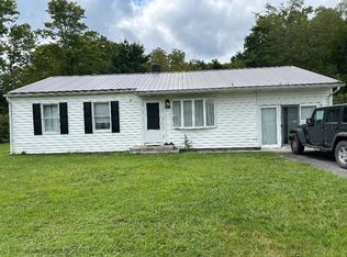 416 Bottom Rd, Raven, VA 24639