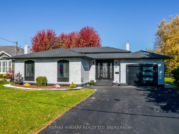 22 Chantler Rd, Welland, ON L3C 4M5