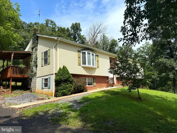 64 Orchard Ln, Moorefield, WV 26836