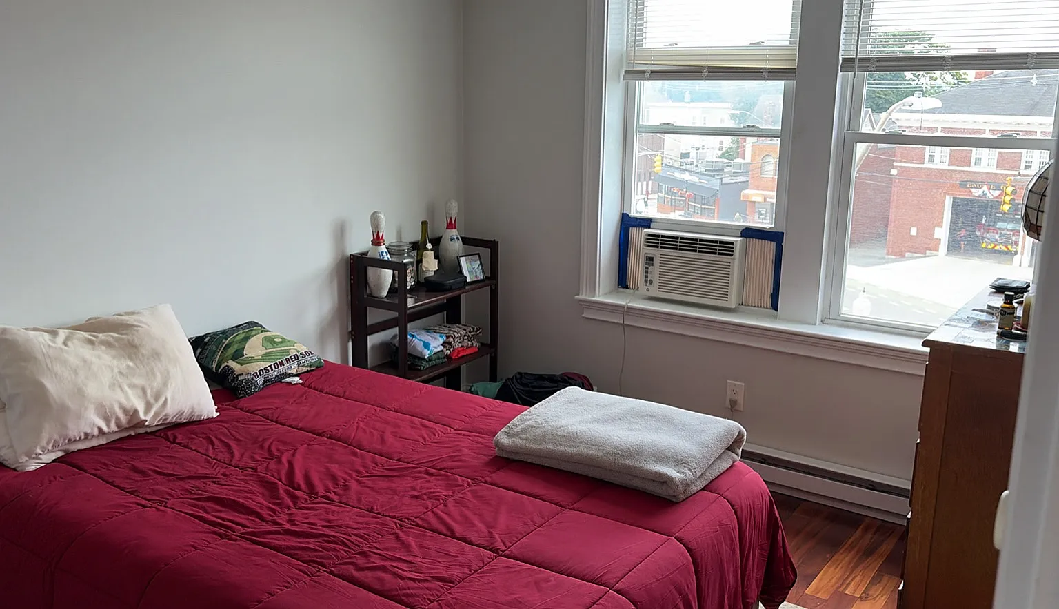 1 bed, 1.0 bath, 650 sqft, $2,200 — Photo 2