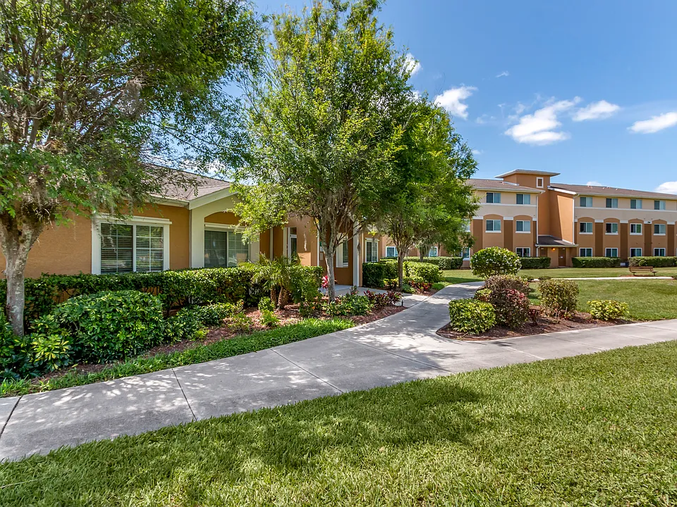Willow Creek Apartments