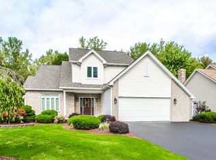 516 Crosby Ln, Rochester, NY 14612